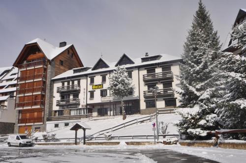 Hotel Tirol Formigal Exteriér fotografie